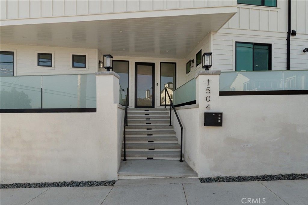 Image 9 of property listing at 1504 Prospect Avenue, Hermosa Beach, CA 90254