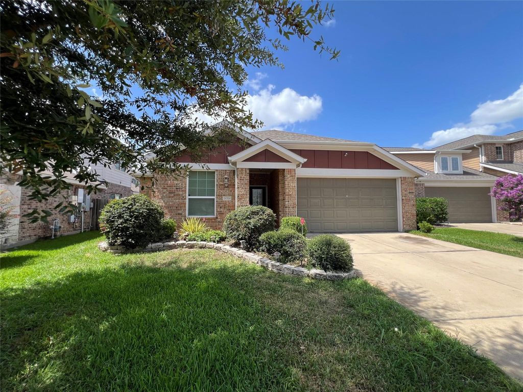 16314 Hillside Garden Lane, Houston, TX 77084