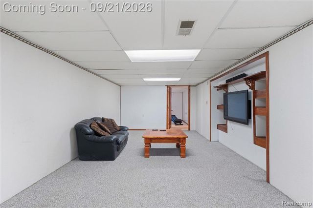 9665 Arcola Street, Livonia, MI 48150