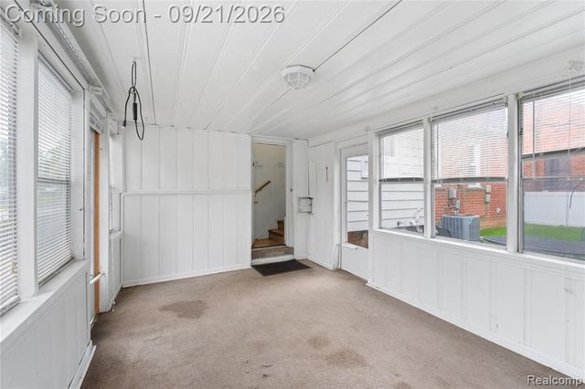 9665 Arcola Street, Livonia, MI 48150
