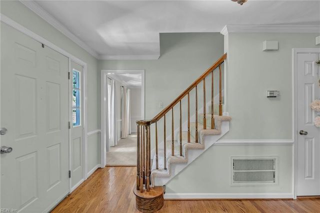 715 Wimbley LN, Chesapeake, VA 23322