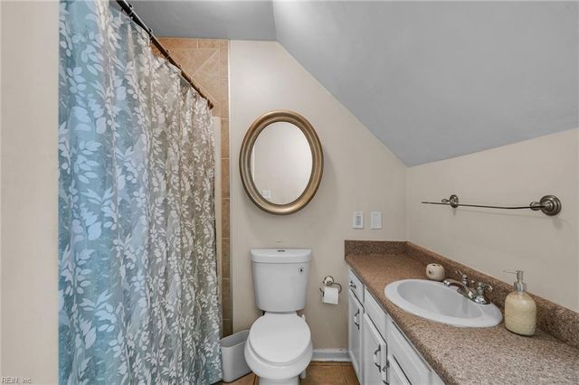 715 Wimbley LN, Chesapeake, VA 23322