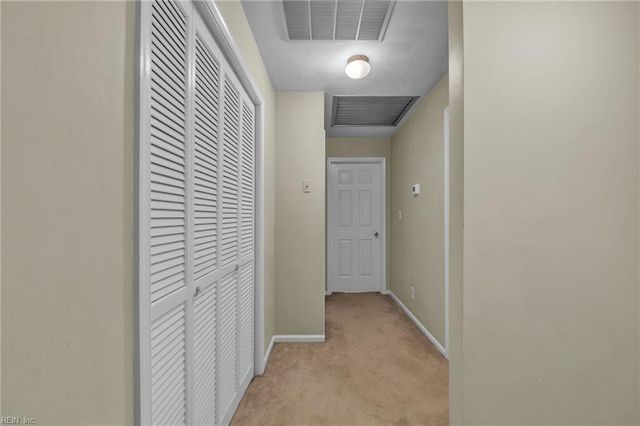 715 Wimbley LN, Chesapeake, VA 23322