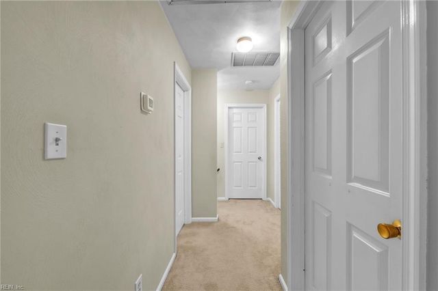 715 Wimbley LN, Chesapeake, VA 23322