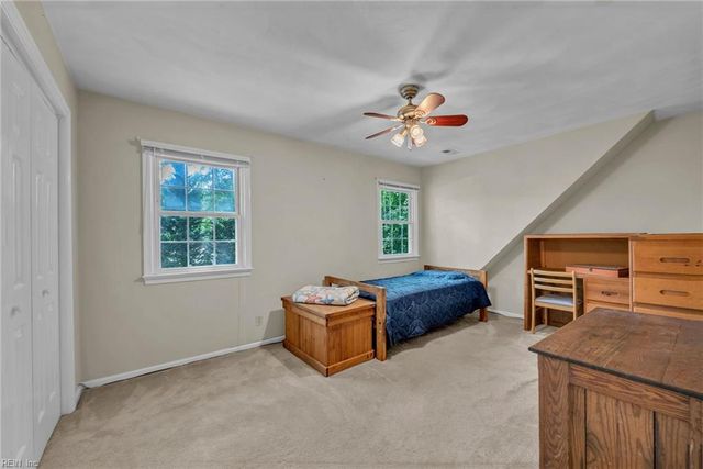 715 Wimbley LN, Chesapeake, VA 23322