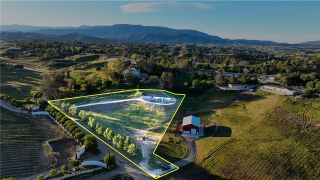 40589 Los Amantes, Temecula, CA 92592