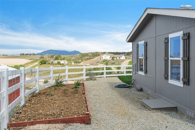 40589 Los Amantes, Temecula, CA 92592