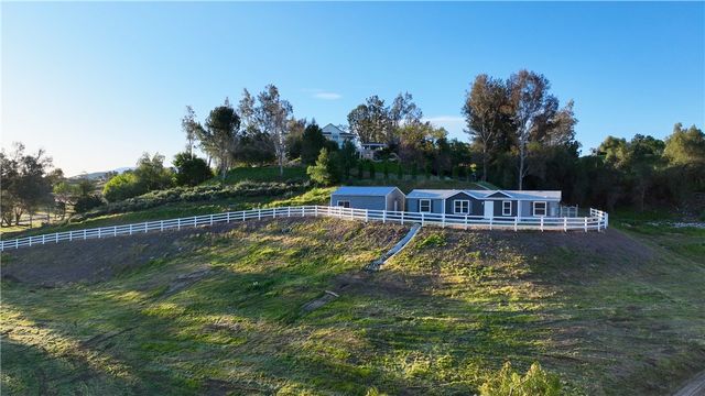 40589 Los Amantes, Temecula, CA 92592