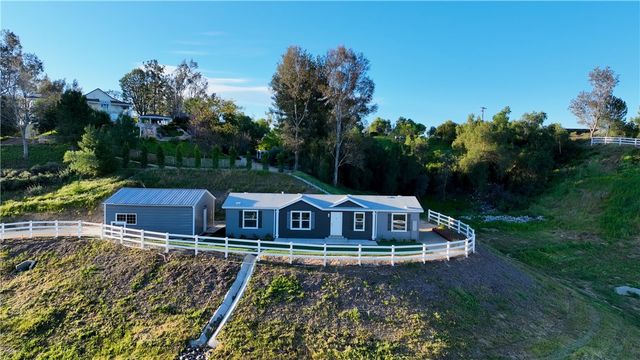 40589 Los Amantes, Temecula, CA 92592