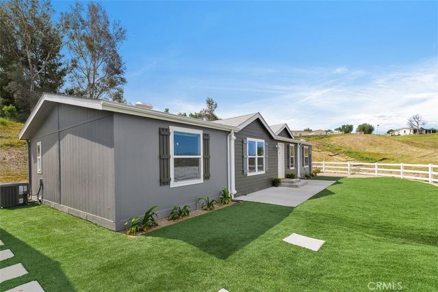 40589 Los Amantes, Temecula, CA 92592