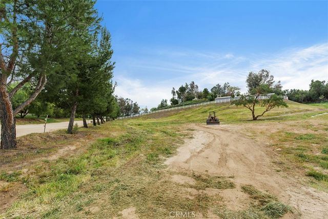 40589 Los Amantes, Temecula, CA 92592