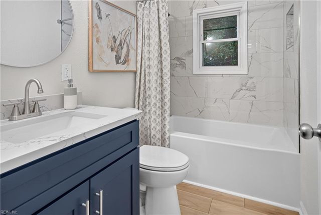 236 Shipps LN, Virginia Beach, VA 23454