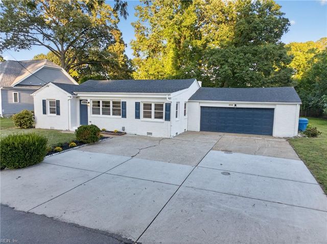 236 Shipps LN, Virginia Beach, VA 23454