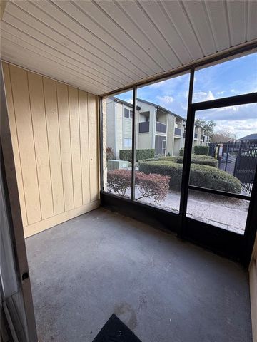 942 LAKE DESTINY ROAD B, Altamonte Springs, FL 32714