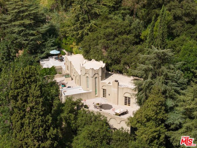 2707 Hermosita Drive, Glendale, CA 91208