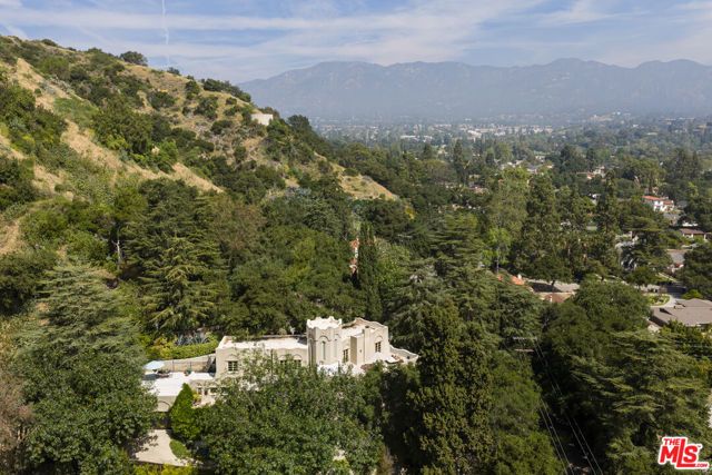 2707 Hermosita Drive, Glendale, CA 91208