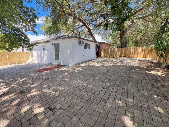 7135 NW 16th Ave, Miami, FL 33147