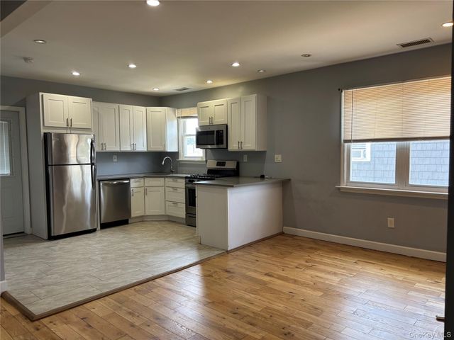 6 Florence Street 2W, Baldwin, NY 11510