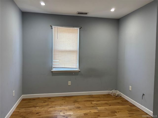 6 Florence Street 2W, Baldwin, NY 11510