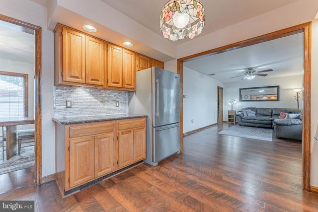 212 ZANE AVE, Jenkintown, PA 19046