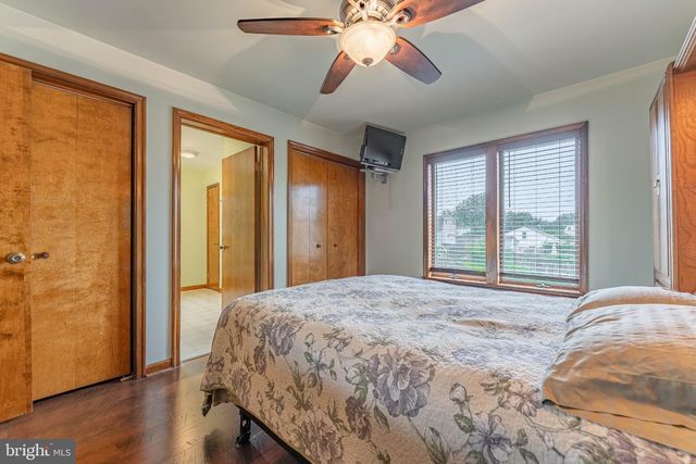 212 ZANE AVE, Jenkintown, PA 19046