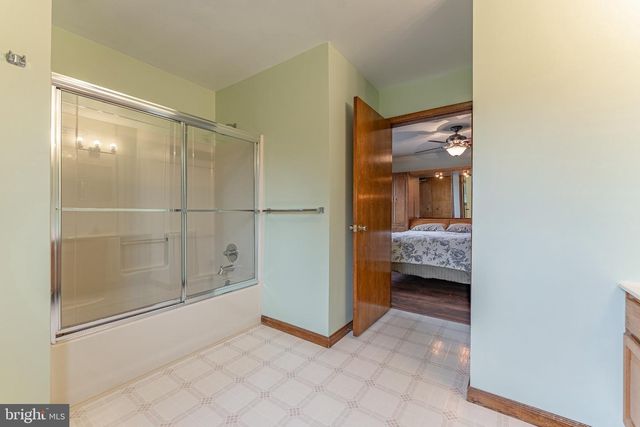 212 ZANE AVE, Jenkintown, PA 19046