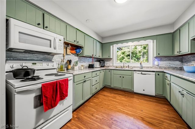 3241 Randall Court, Rock Creek, OH 44084