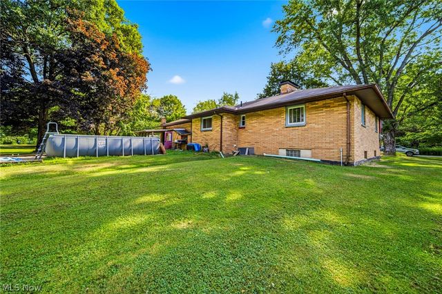 3241 Randall Court, Rock Creek, OH 44084
