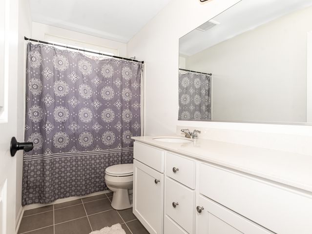 4415 Chelsea Manor Circle, Aurora, IL 60504