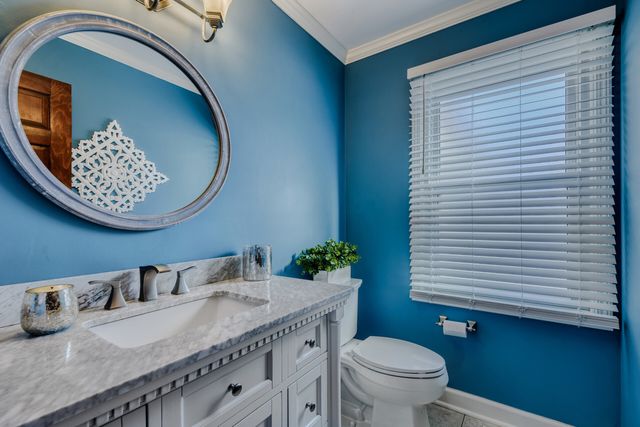 3881 Bordeaux Drive, Hoffman Estates, IL 60192