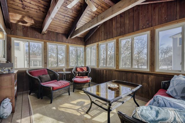 3881 Bordeaux Drive, Hoffman Estates, IL 60192