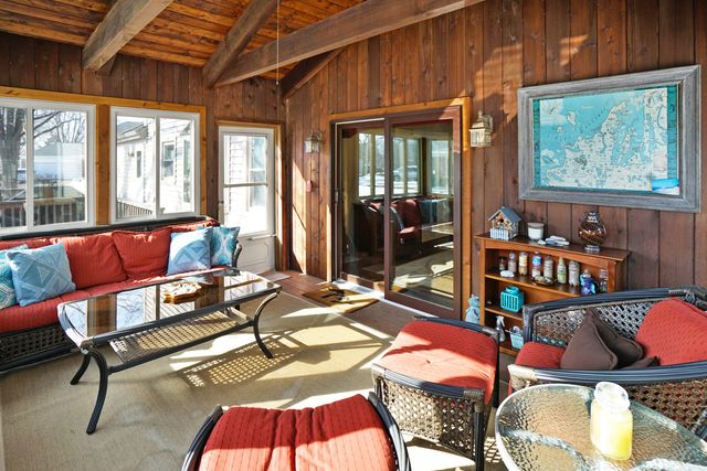 3881 Bordeaux Drive, Hoffman Estates, IL 60192