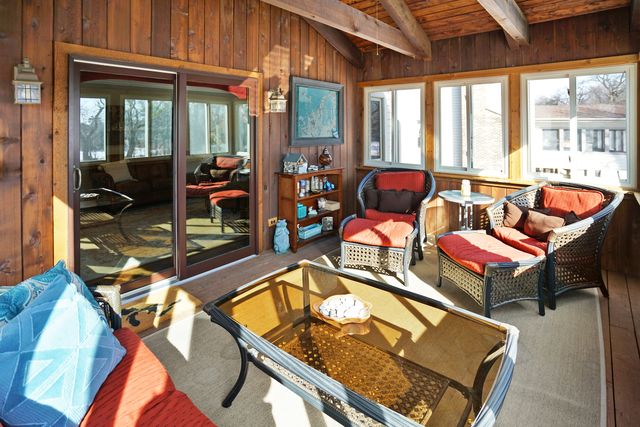 3881 Bordeaux Drive, Hoffman Estates, IL 60192