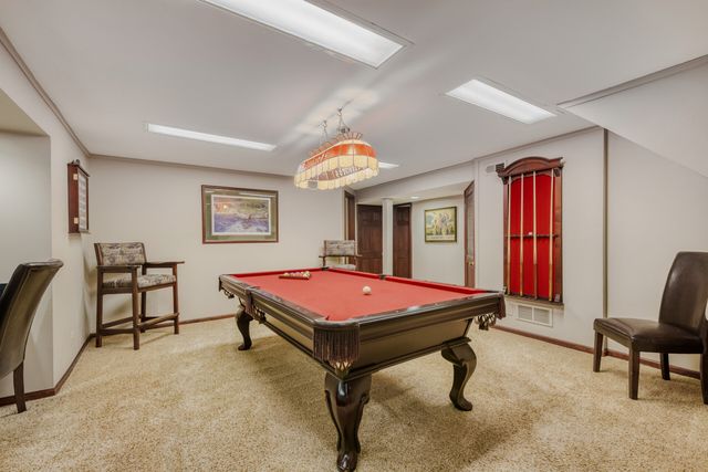 3881 Bordeaux Drive, Hoffman Estates, IL 60192