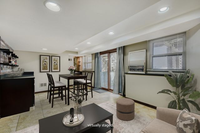 3881 Bordeaux Drive, Hoffman Estates, IL 60192