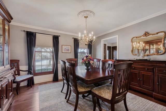 3881 Bordeaux Drive, Hoffman Estates, IL 60192