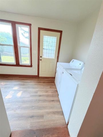 213 S State Street, Chippewa Falls, WI 54729