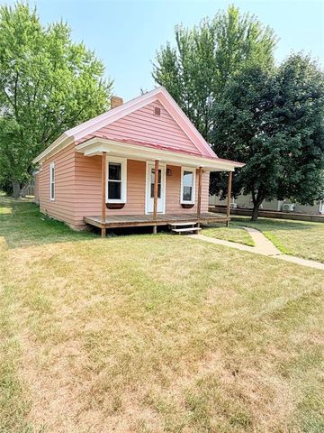 213 S State Street, Chippewa Falls, WI 54729
