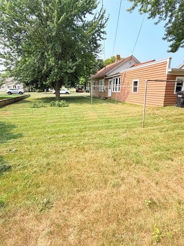 213 S State Street, Chippewa Falls, WI 54729