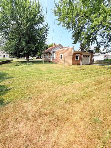 213 S State Street, Chippewa Falls, WI 54729