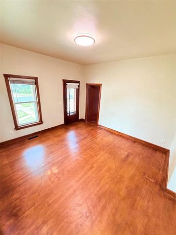213 S State Street, Chippewa Falls, WI 54729