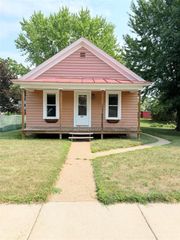 213 S State Street, Chippewa Falls, WI 54729