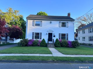 8 James Street, Windsor Locks, CT 06096