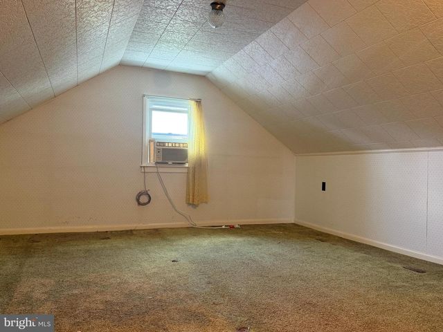 204 S SHERIDAN RD, Newmanstown, PA 17073