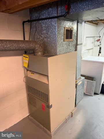 204 S SHERIDAN RD, Newmanstown, PA 17073