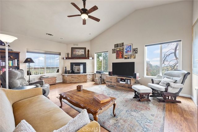 19351 Quail, Tehachapi, CA 93561