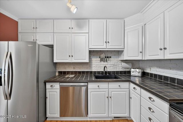 9265 Us 15-501 Highway 11c, Pinehurst, NC 28374