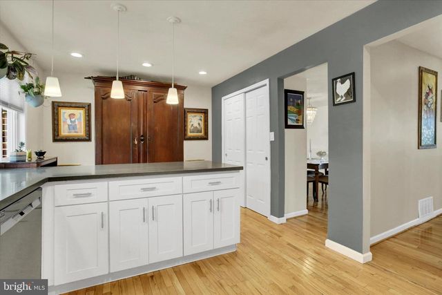 8 CAMPBELL PLACE, Camp Hill, PA 17011