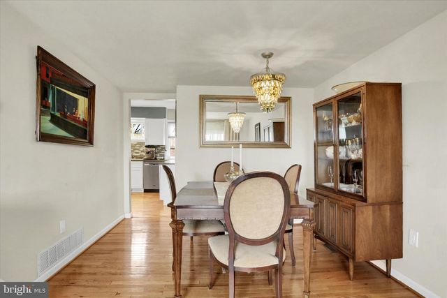 8 CAMPBELL PLACE, Camp Hill, PA 17011