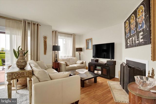 8 CAMPBELL PLACE, Camp Hill, PA 17011